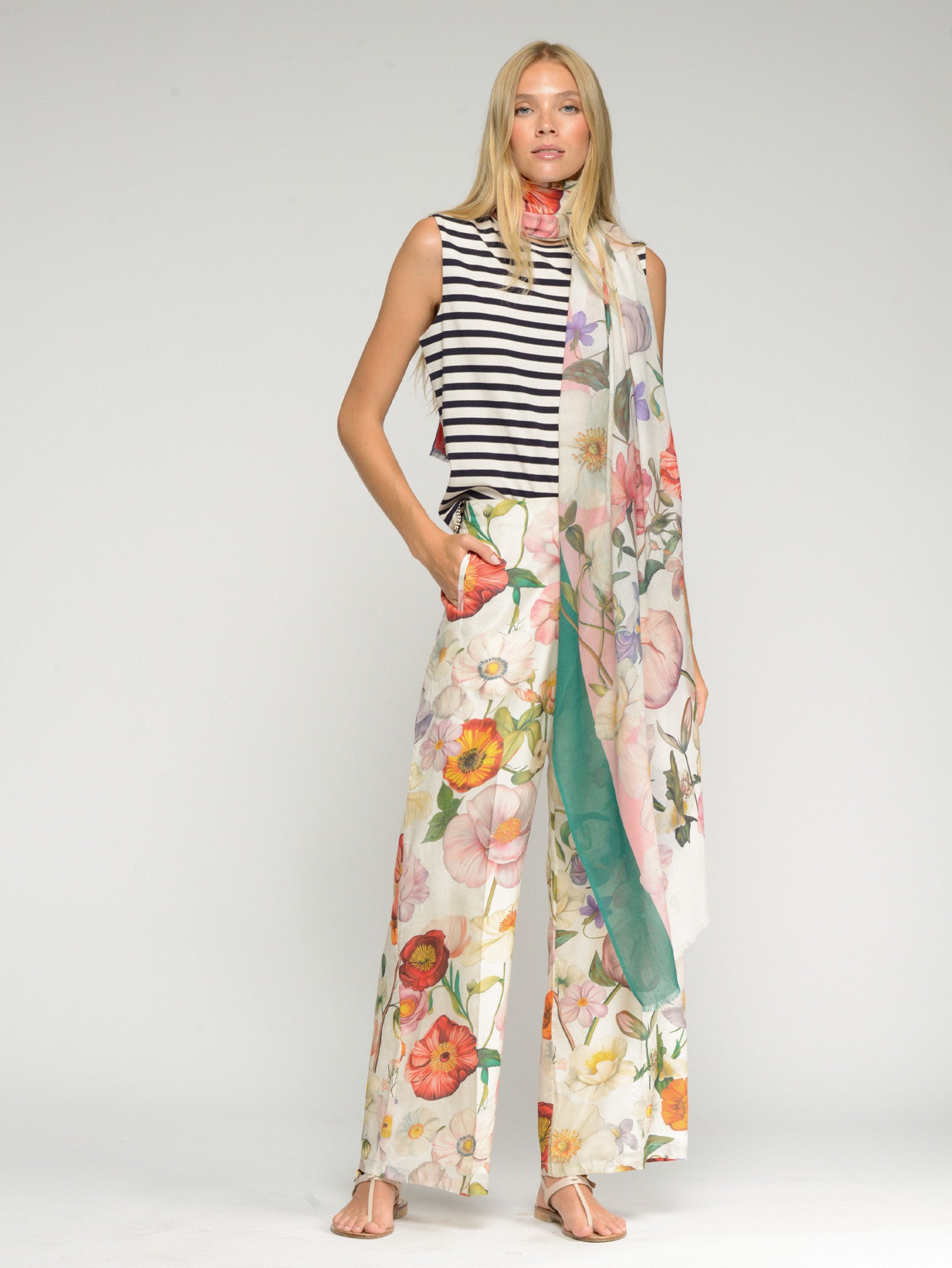 PANTALÓN FLORAL ANCHO DE LINO