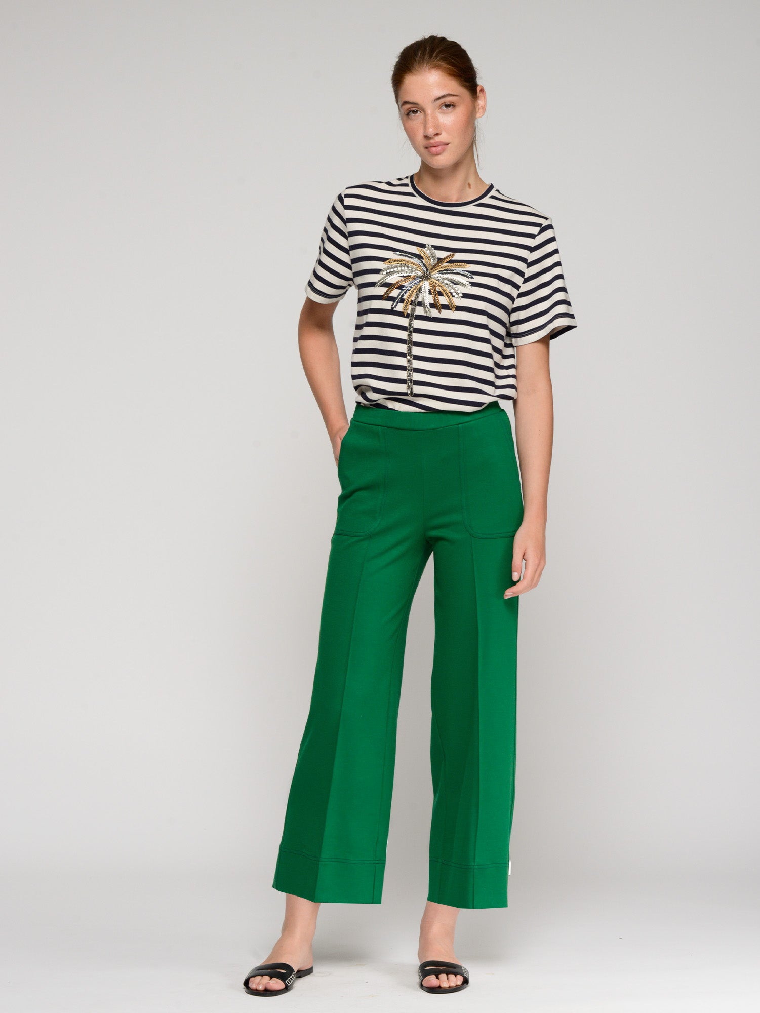 PANTALÓN VERDE ANCHO COSTURAS DELANTERAS
